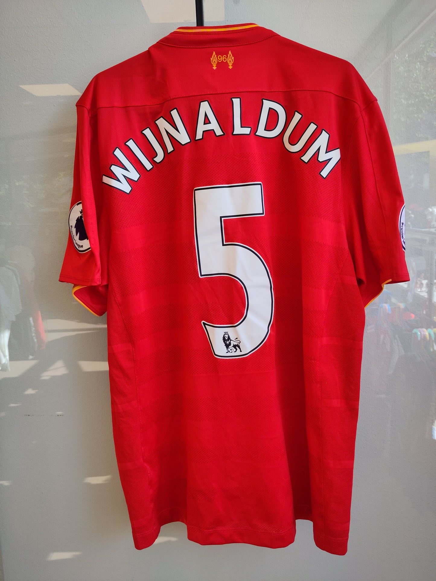 Liverpool shirt 2016-17 home Wijnaldum