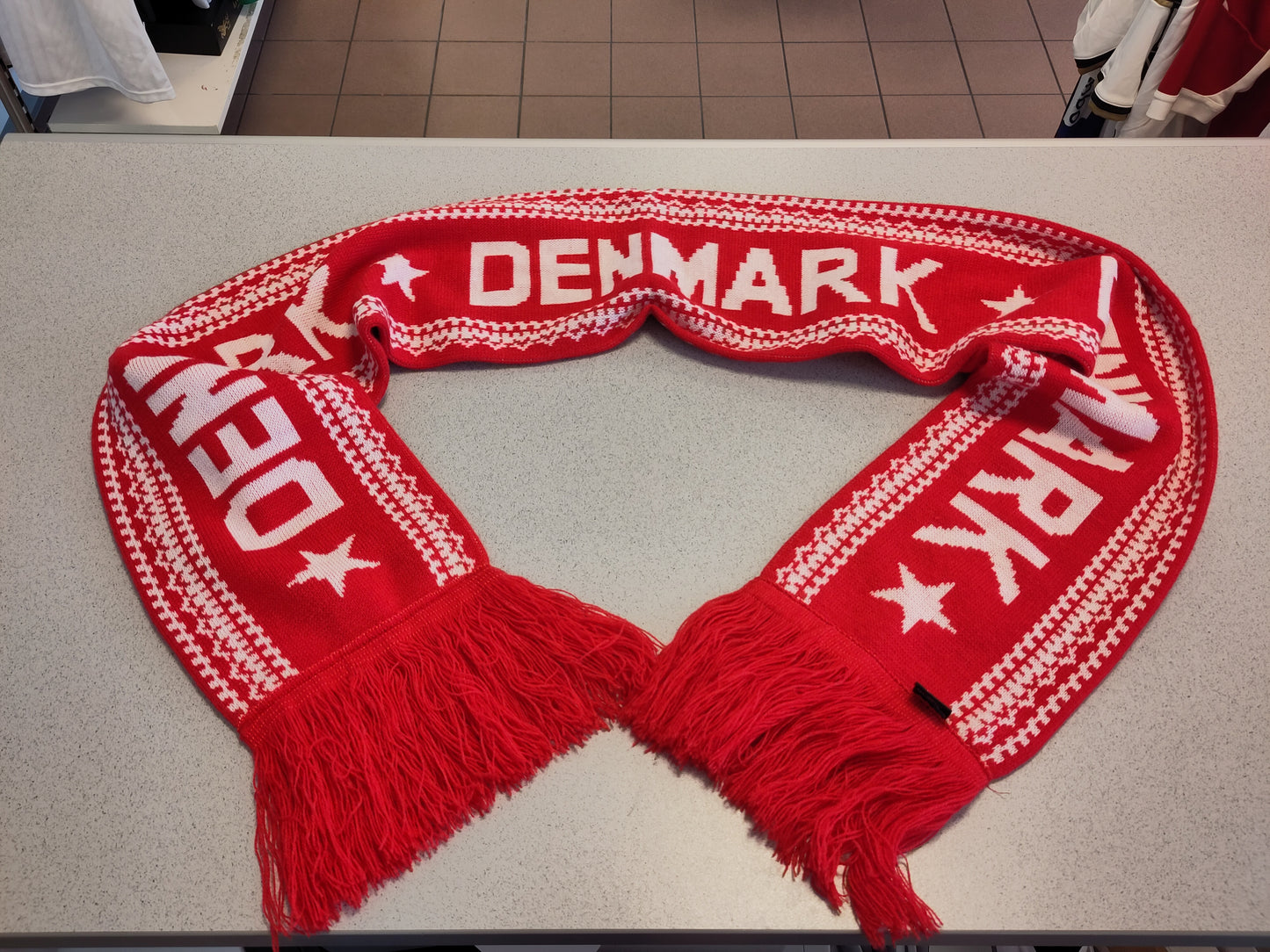 Denmark scarf v1