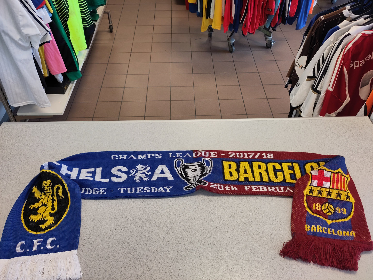 Barcelona skjerf half&half Chelsea 2017-18