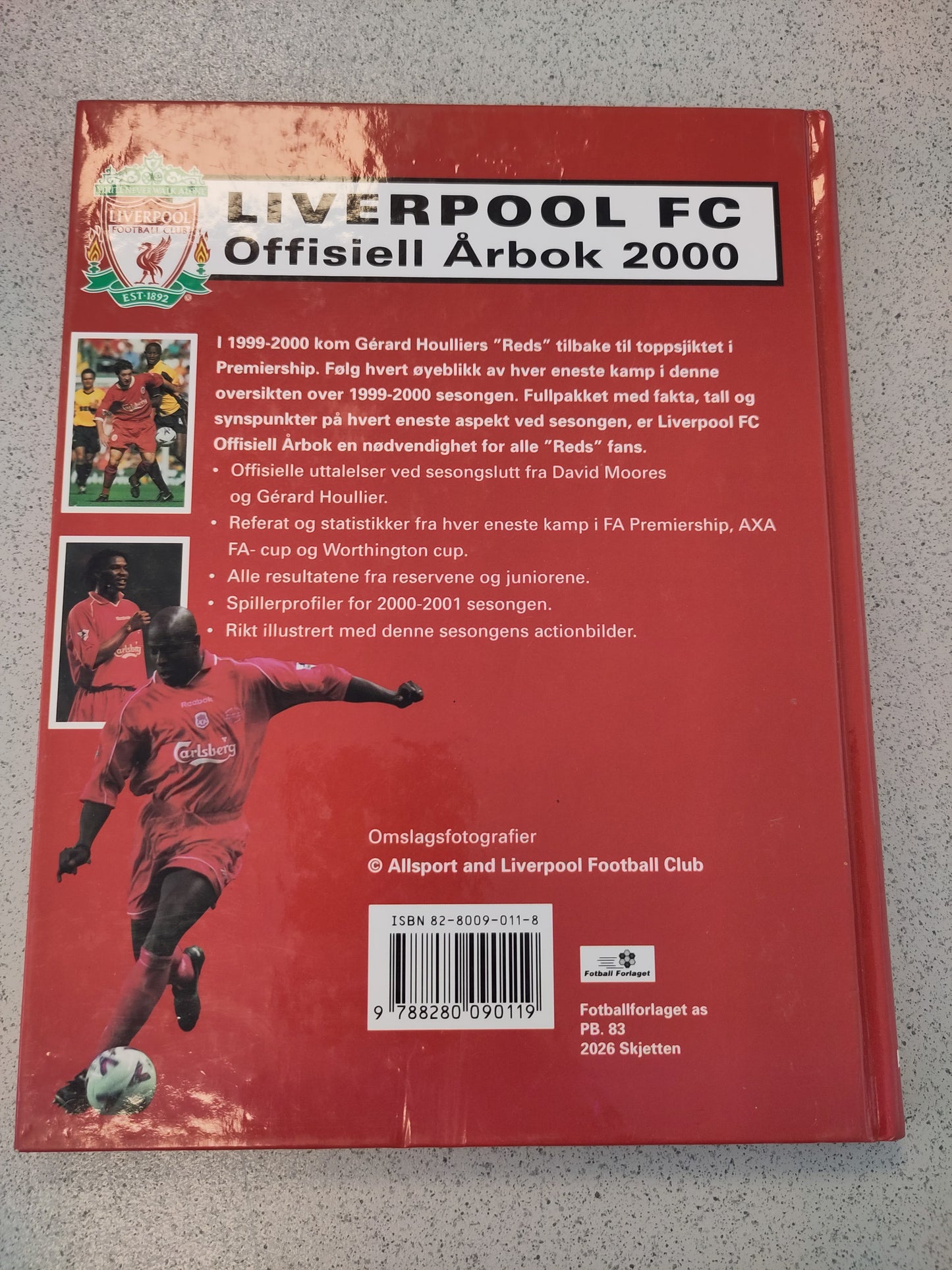 BOOK: Liverpool - Official Yearbook 2000