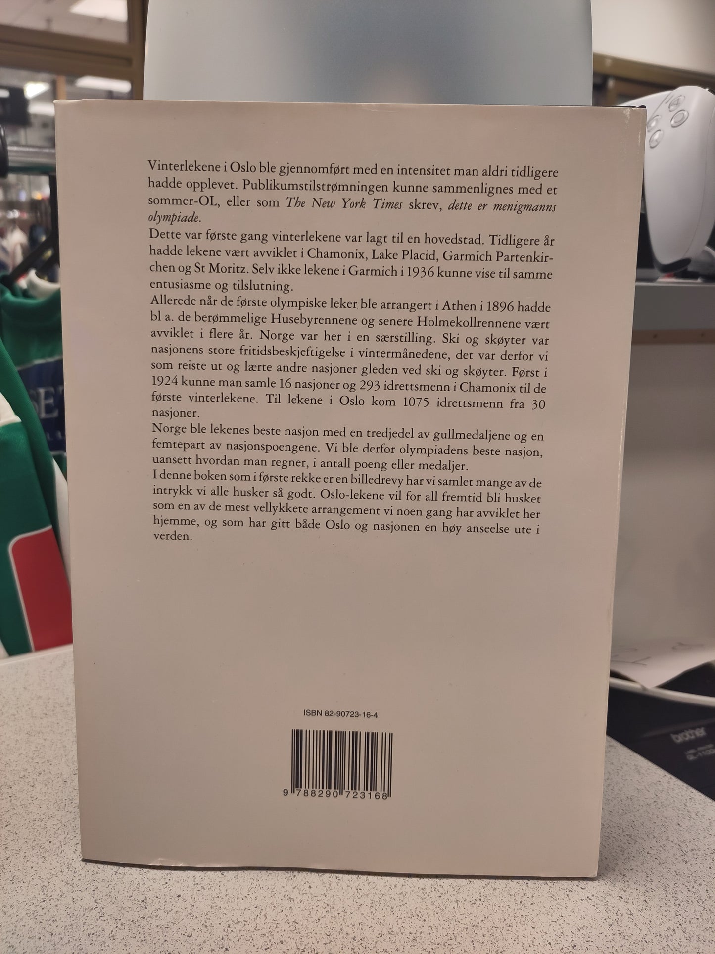 BOOK: 1952 Oslo Olympics - Olympic Revue