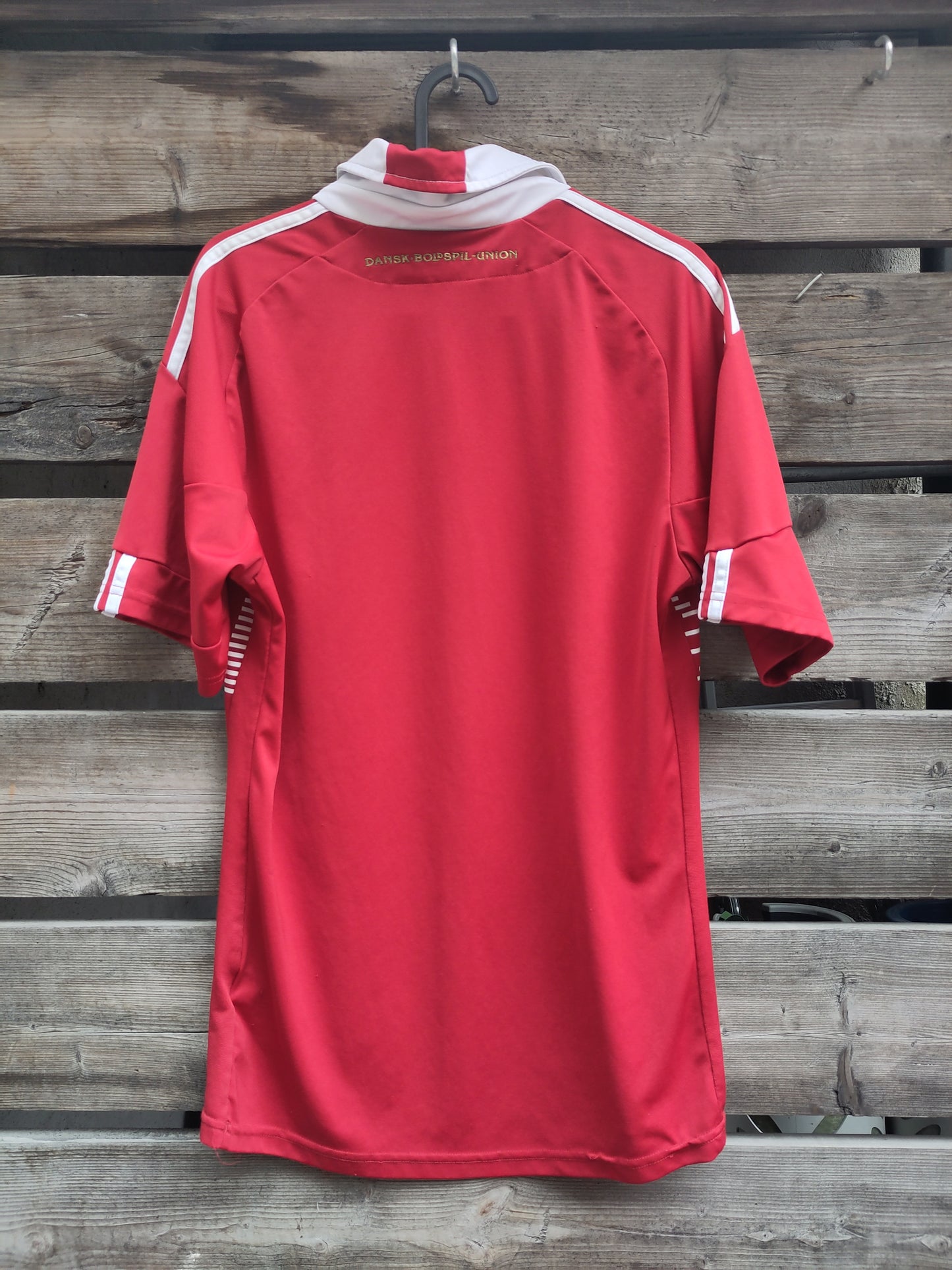 Denmark home kit 2010
