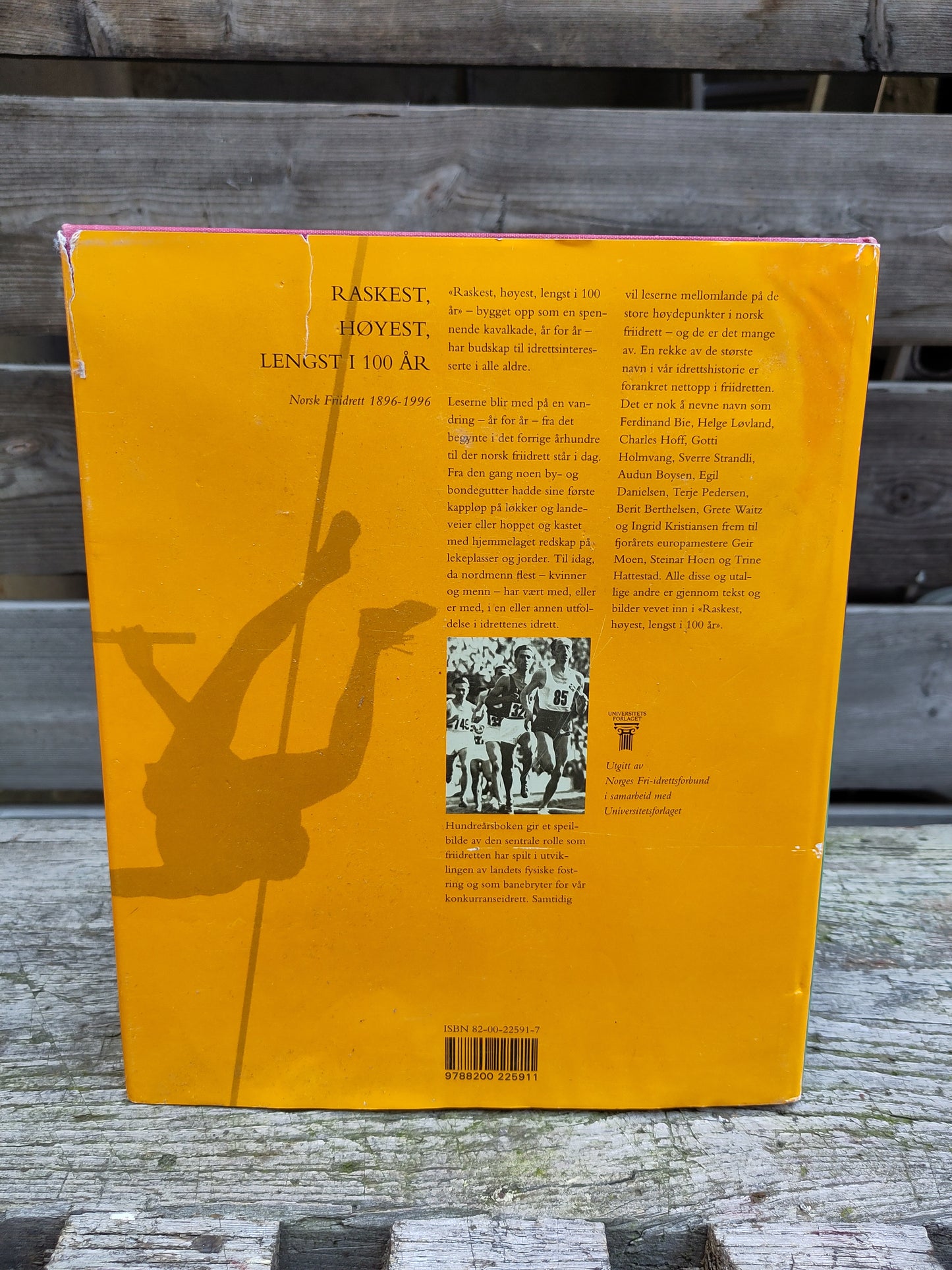 BOK: Norsk Friidrett 1896-1996 - Raskest, høyest, lengst i 100 år