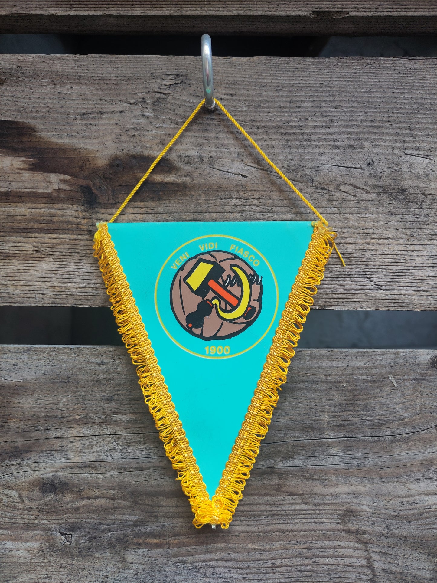 Sleivdal pennant Veni Vidi Fiasco