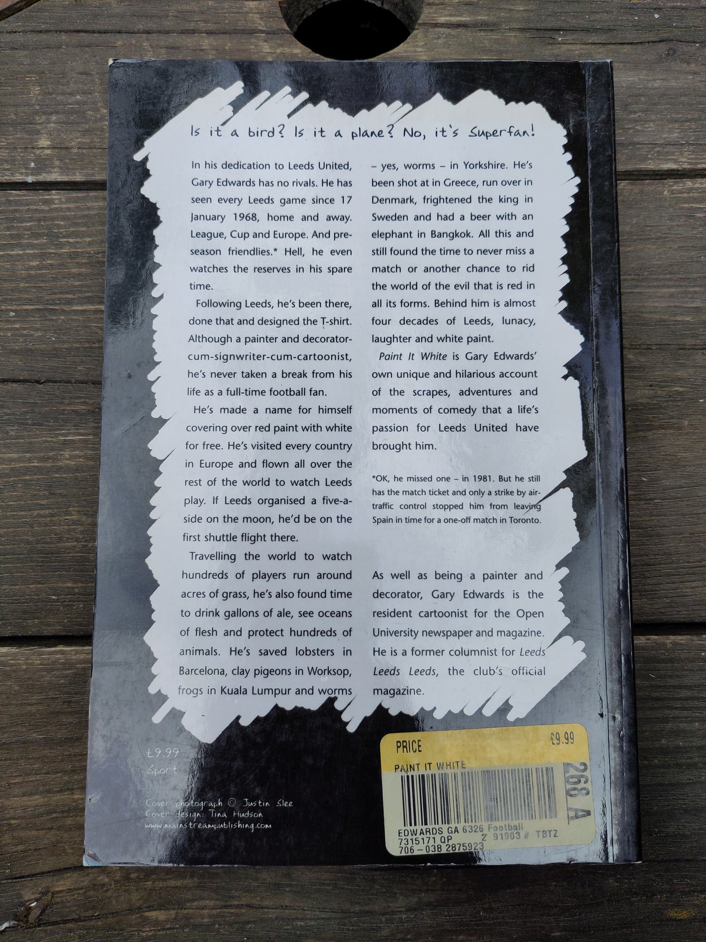 BOK: Paint it White - Following Leeds Everywhere (Gary Edwards)