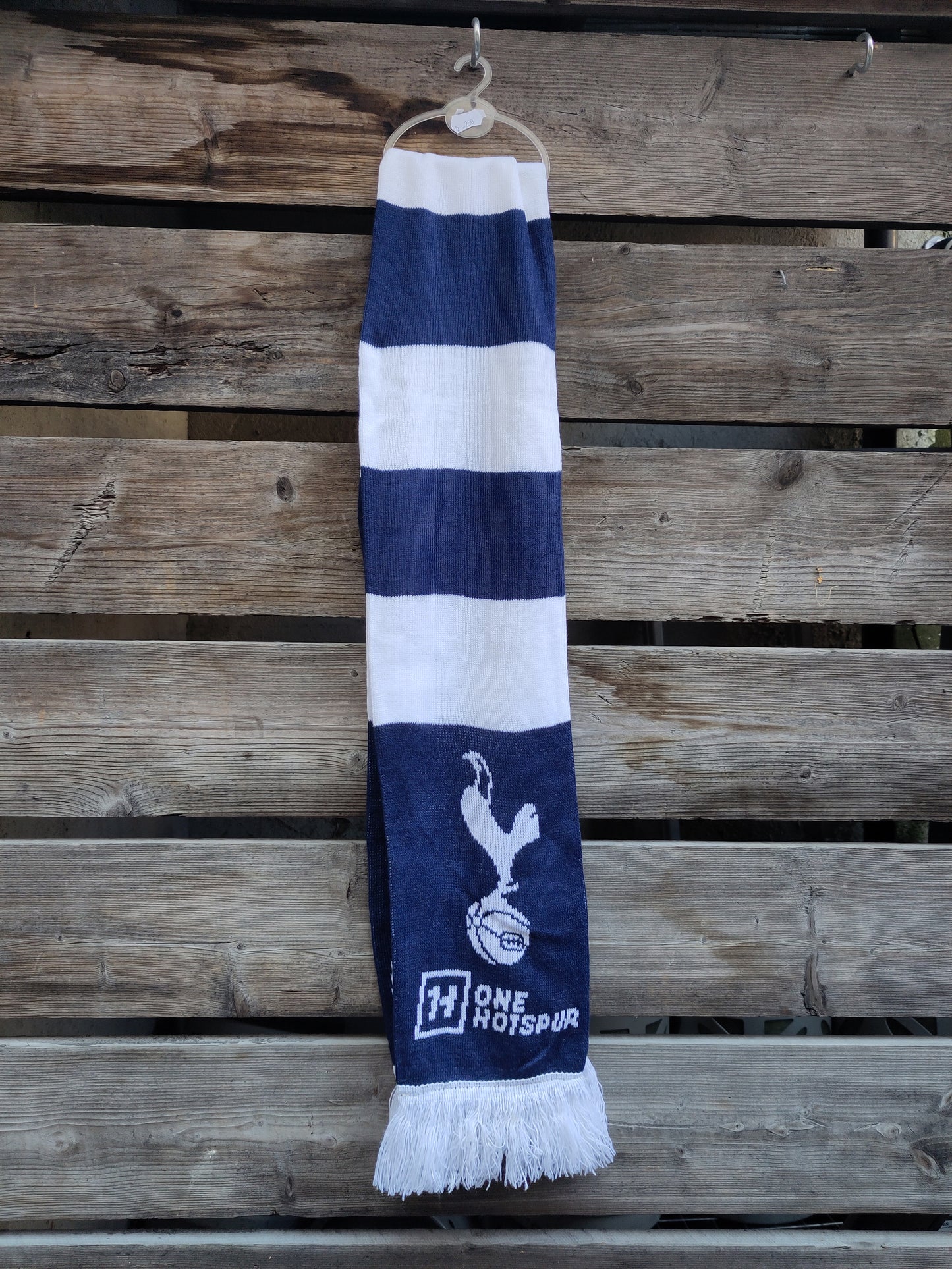 Tottenham scarf v3