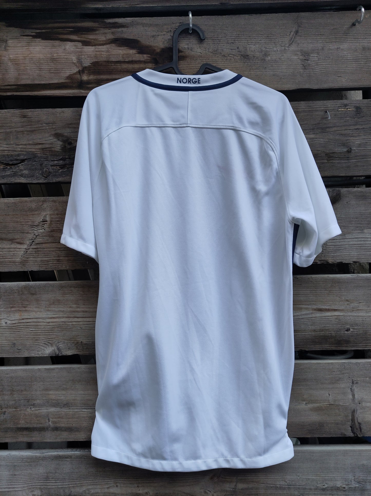 Norge drakt 2016 borte