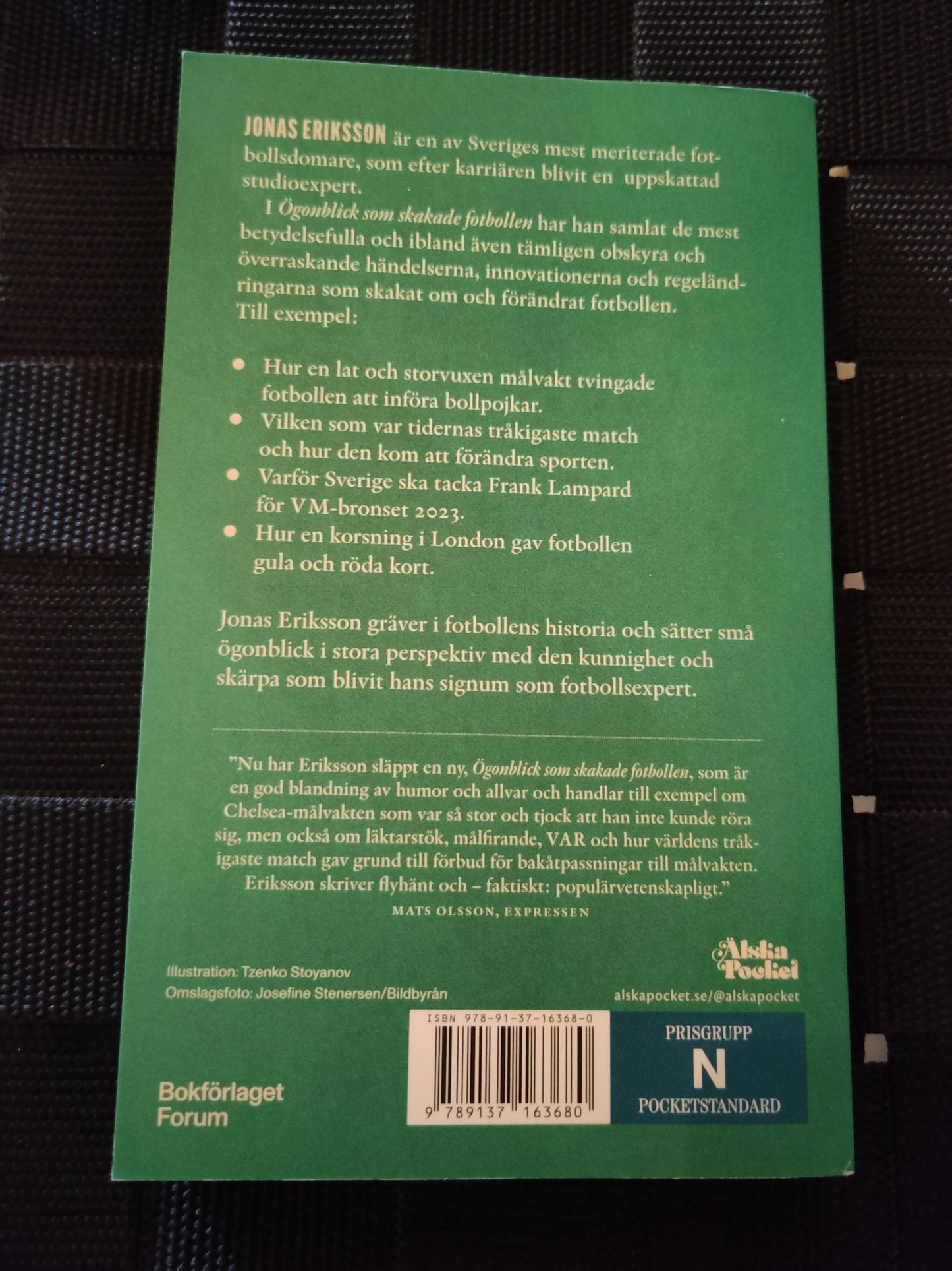 BOK: Ögonblick som skakade fotbollen (Eriksson)