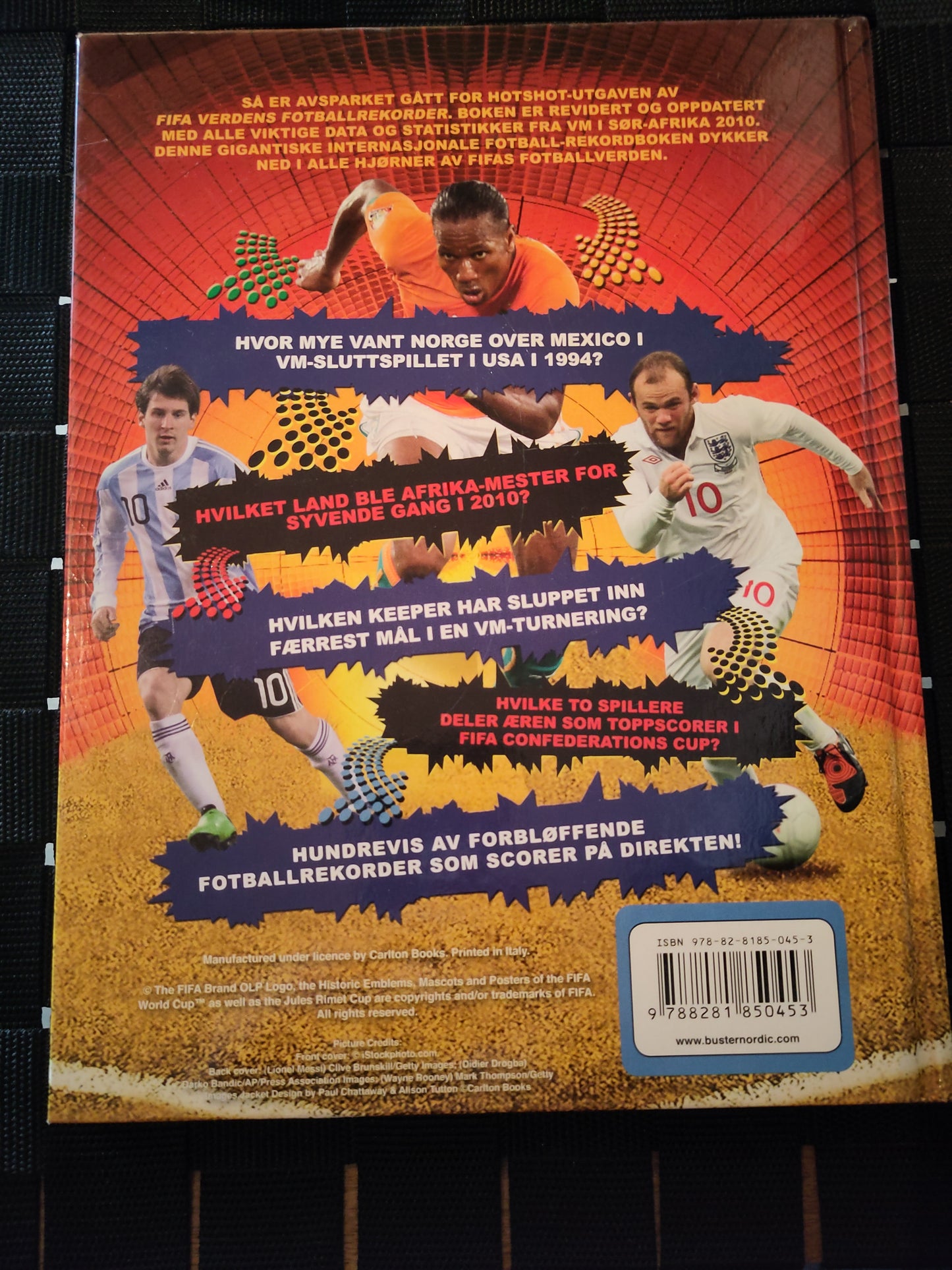 BOK: Verdens fotballrekorder 2011