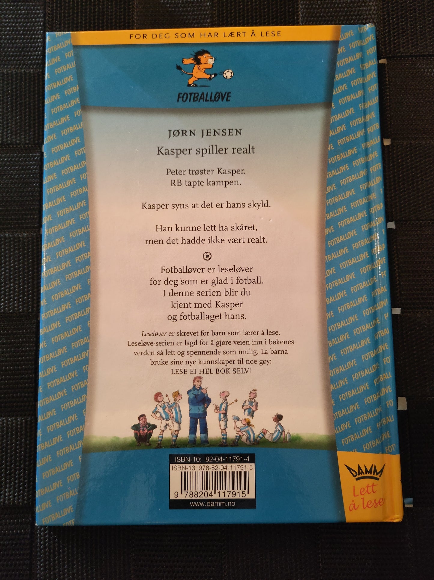 BOK: Kasper spiller realt (Jensen)