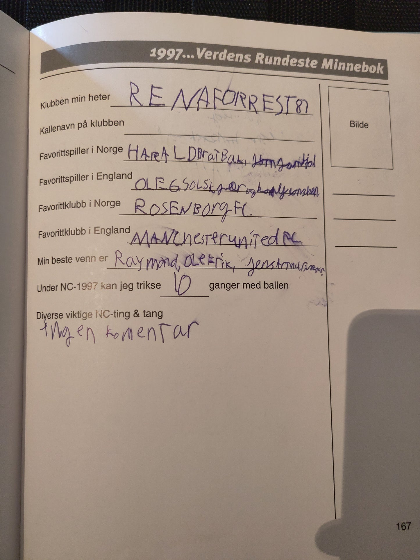 BOK: Verdens rundeste ball - 25 år med Norway Cup (Stalsberg/Grønvold/Dahl) signert av Solskjær og Berg