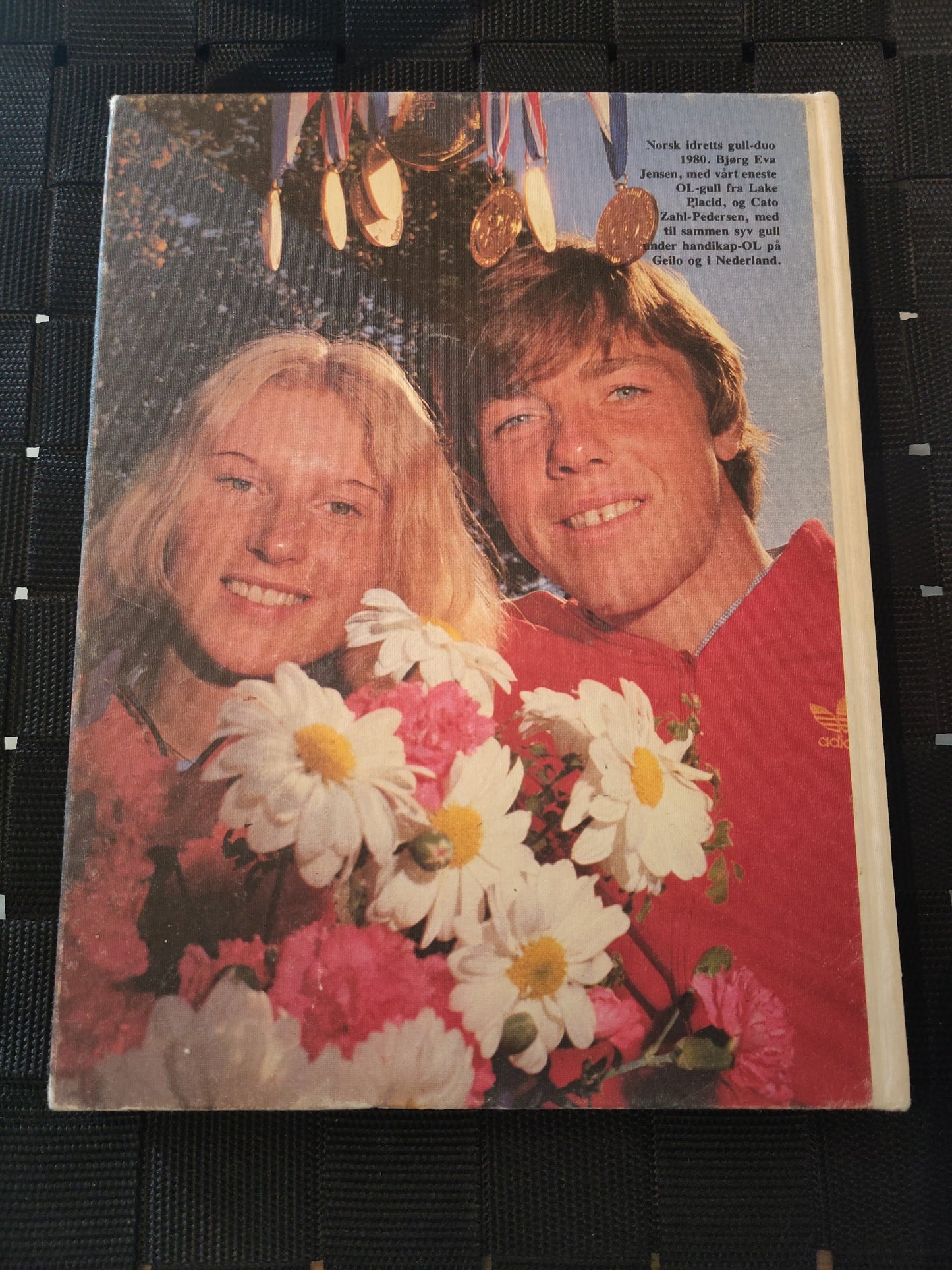 BOK: Sportsboken 80-81 - signert Pål Jacobsen