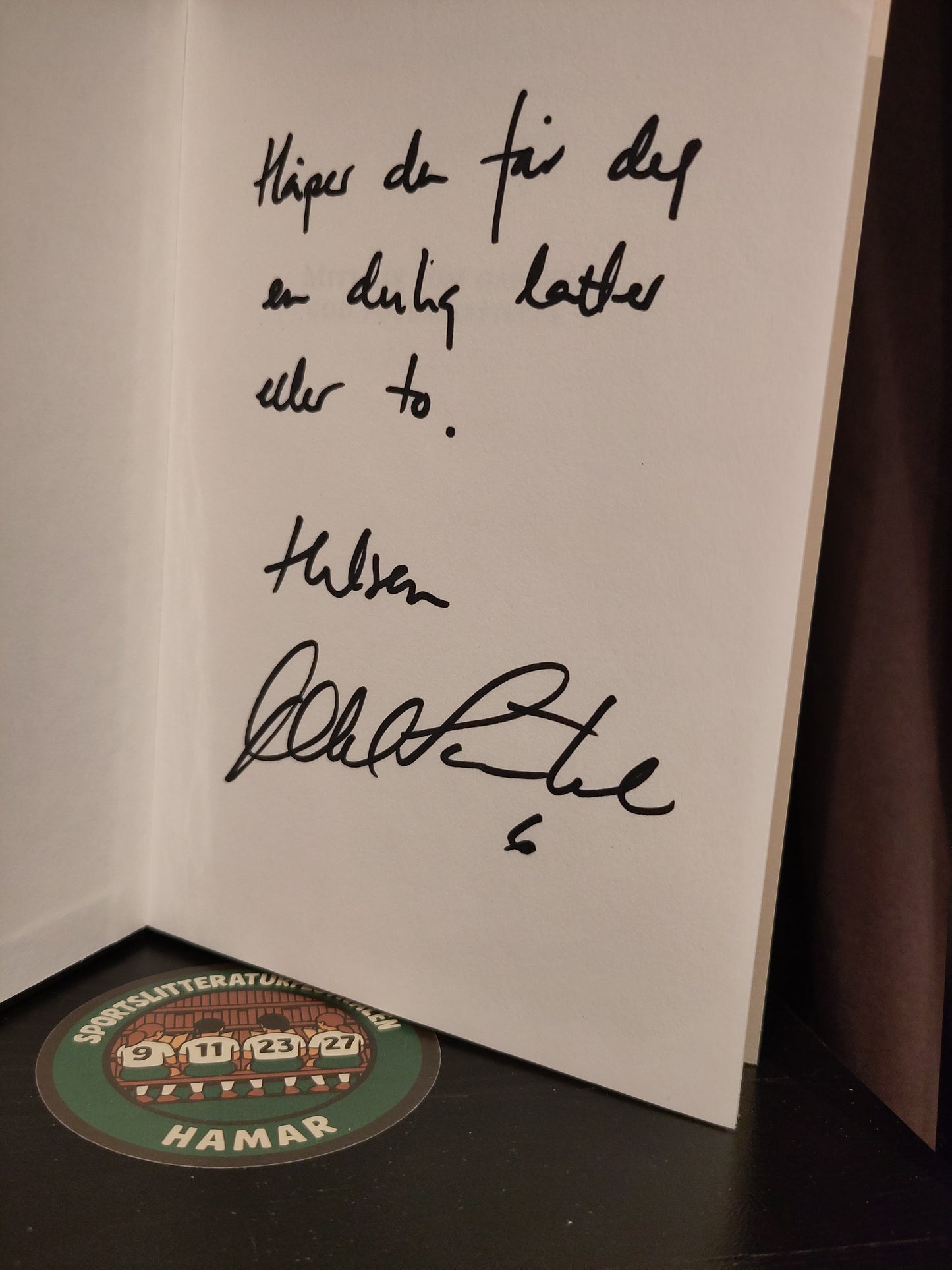 BOK: Freddy dos Santos - Mitt liv som ganske god fotballspiller (Schau/Aune/dos Santos) signert