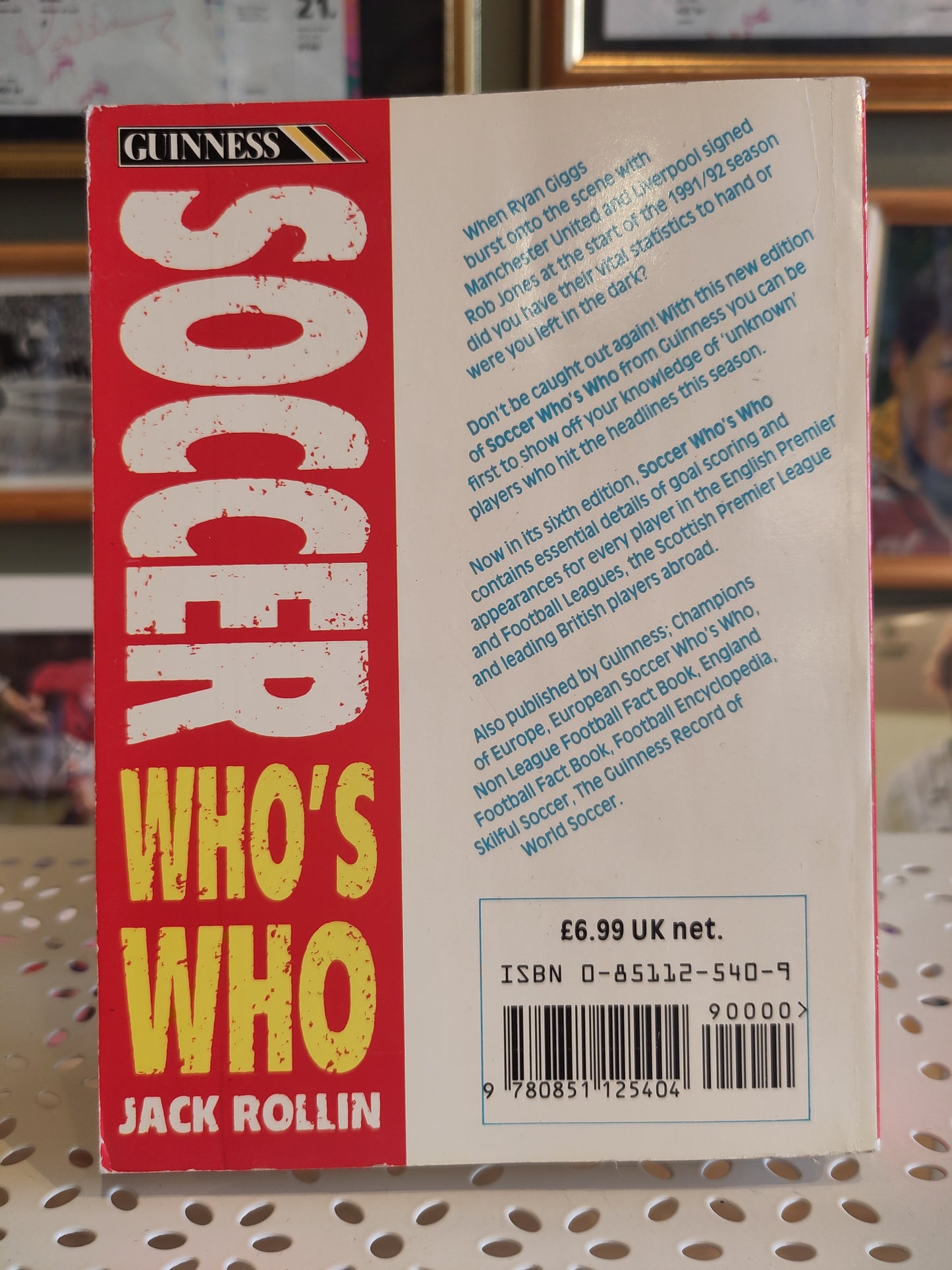 BOK: Guiness Soccer Who's Who 1992 (Rollin)