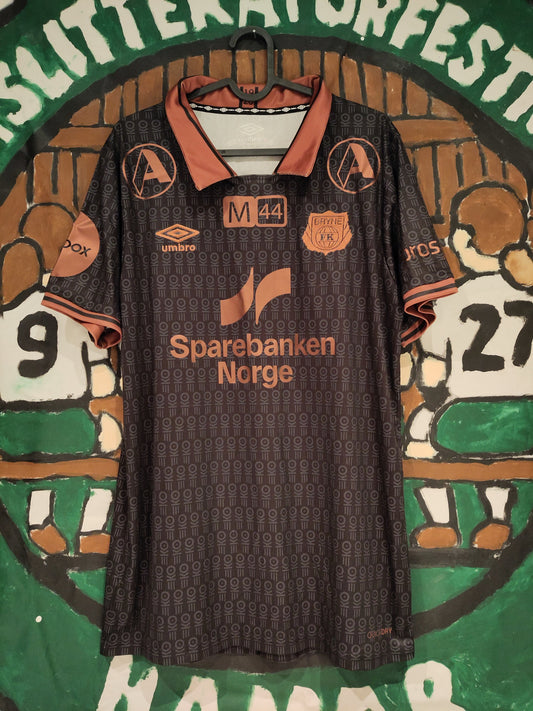 Bryne drakt 2025 tredje Kaizers Orchestra