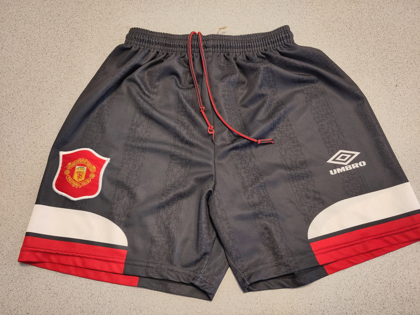 Manchester United shorts 1994-96 hjemme