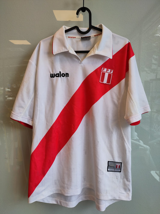 Peru home kit 2006