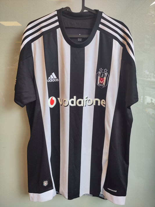 Besiktas drakt 2015-16 hjemme