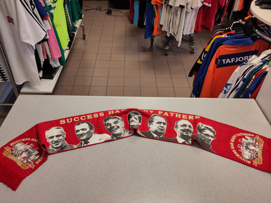 Liverpool scarf Success has many fathers - legendary managers