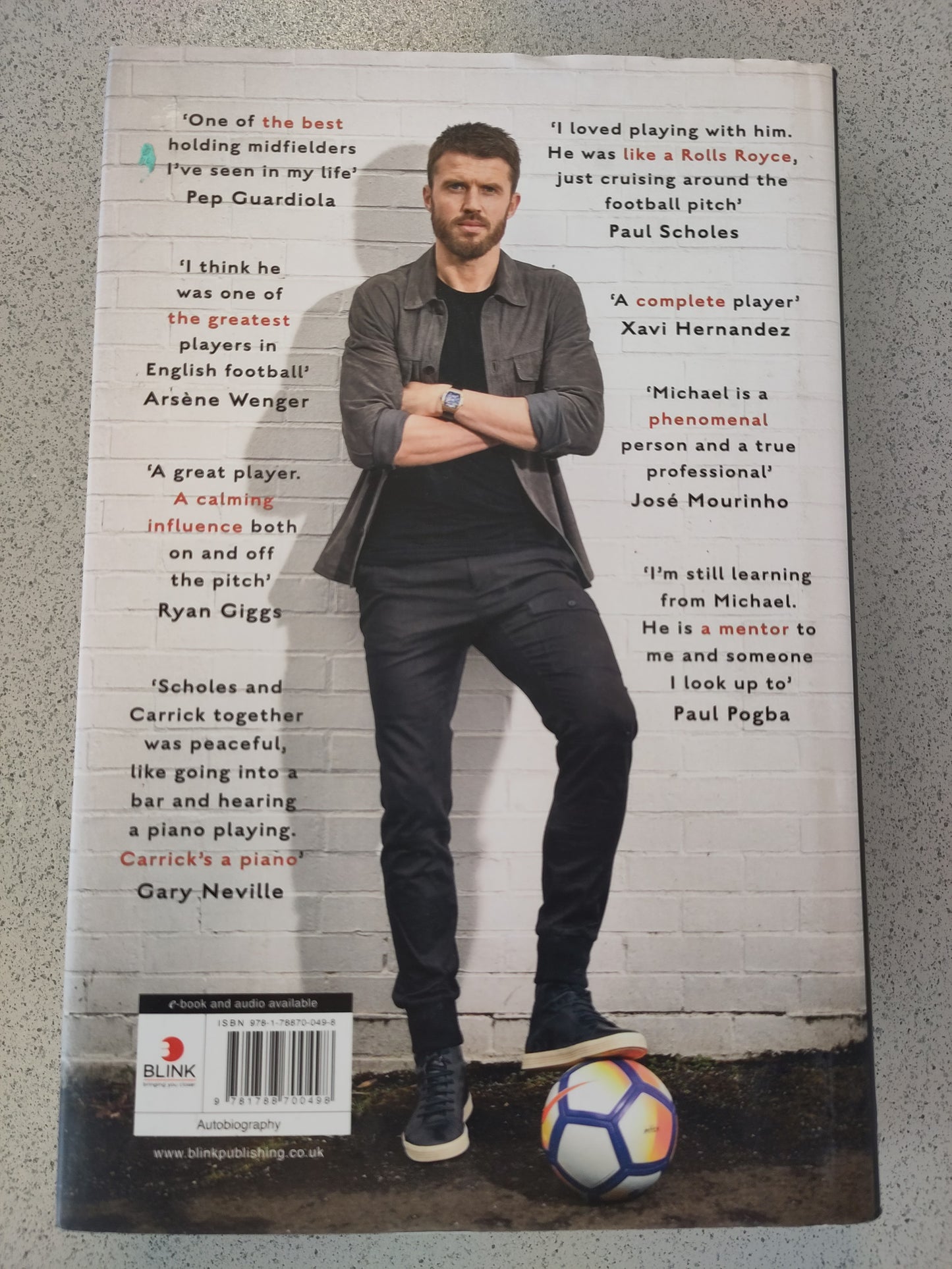 BOK: Michael Carrick - Between the Lines