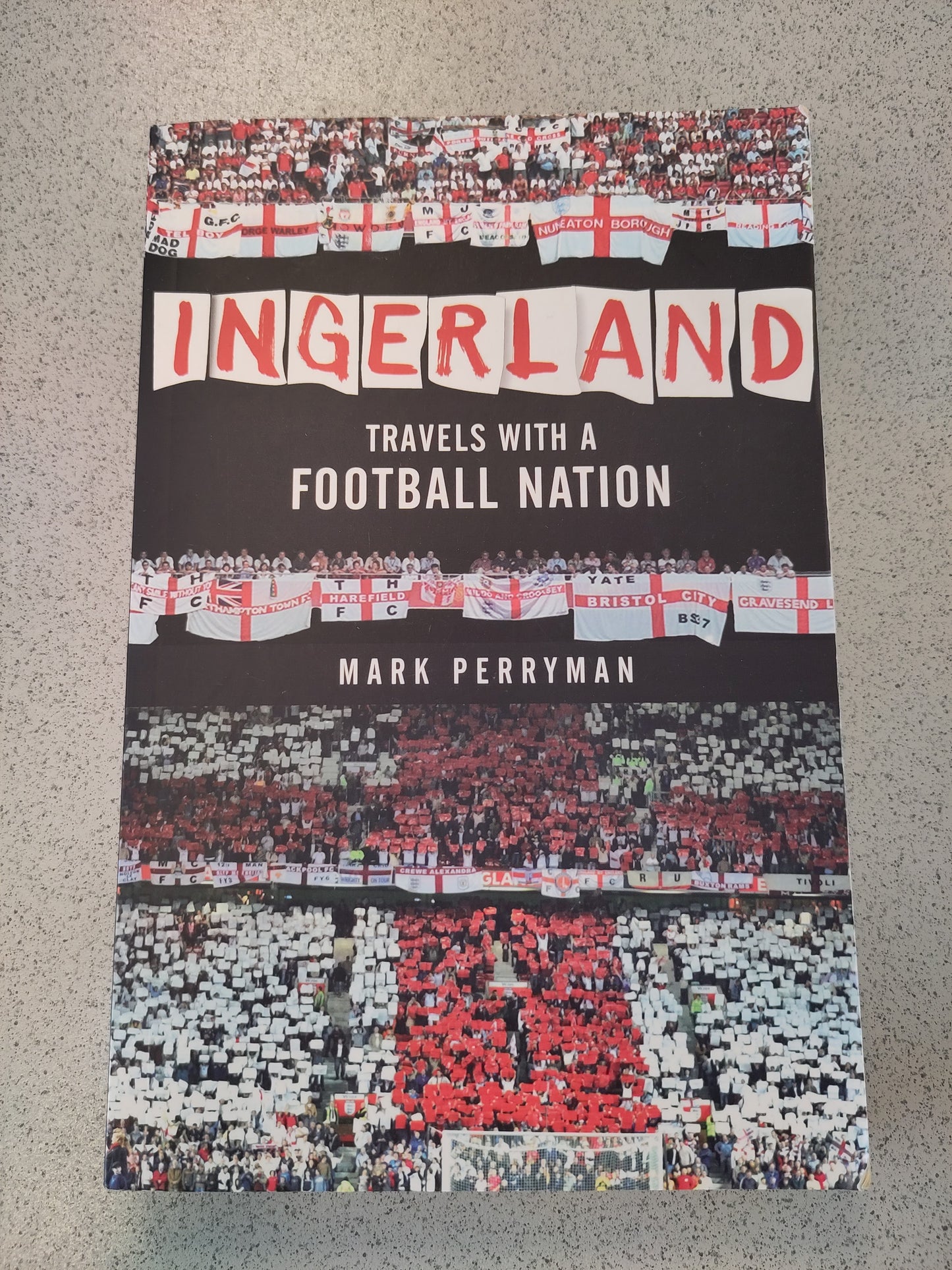 BOK: Ingerland - Travels with a Football Nation (Perryman)