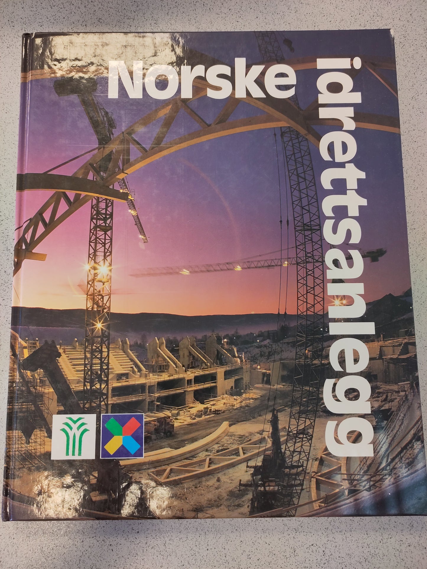 BOK: Norske idrettsanlegg