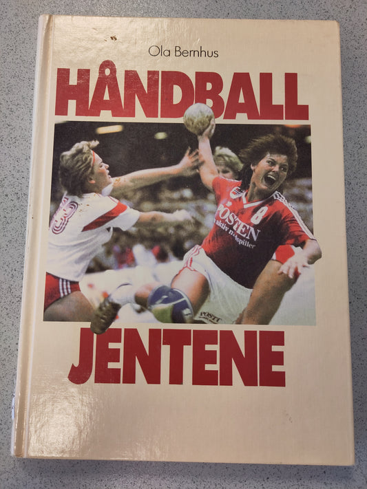 BOK: Håndballjentene (Ola Bernhus)