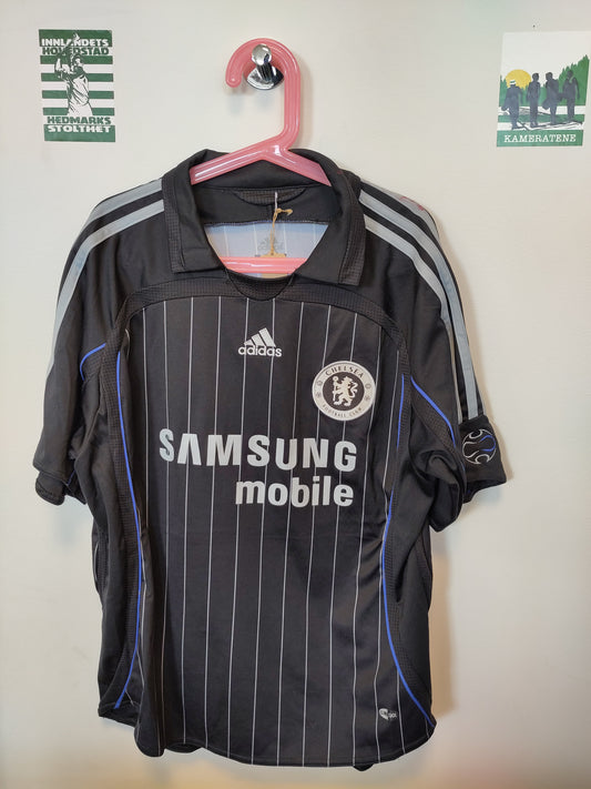 Chelsea shirt 2006-07 third child