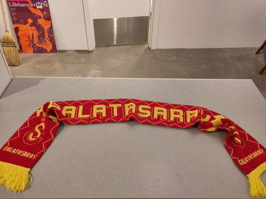 Galatasaray scarf v2