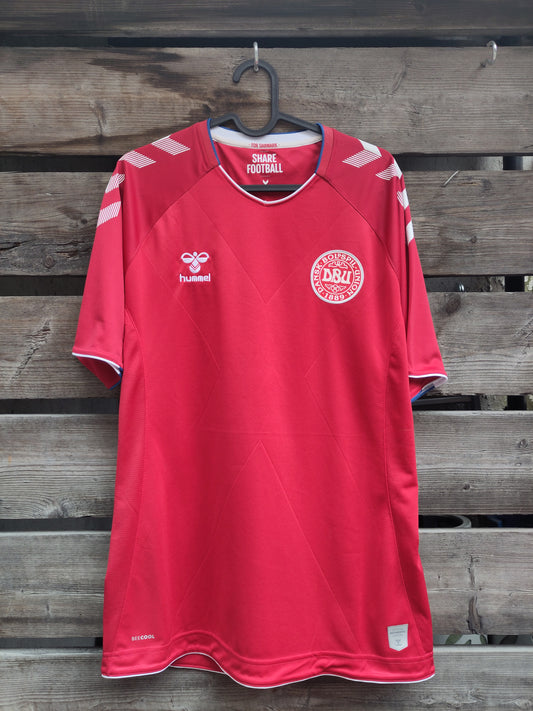 Denmark home kit 2018