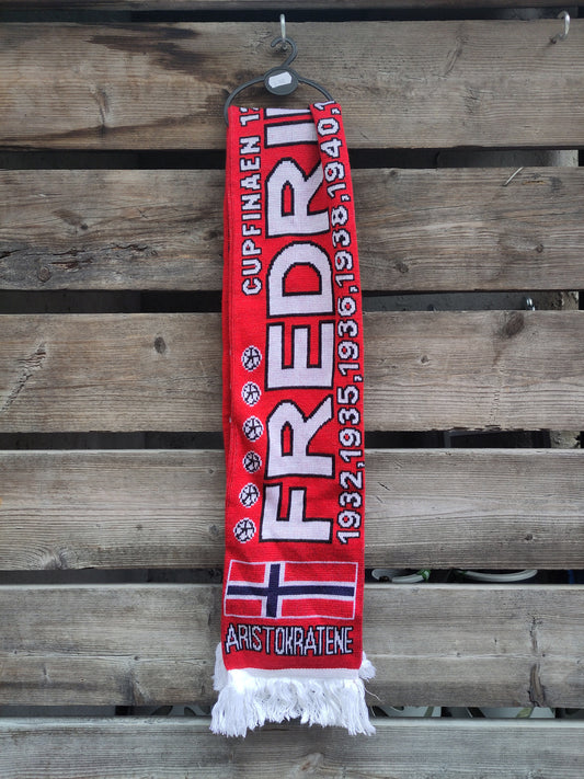 Fredrikstad scarf v4