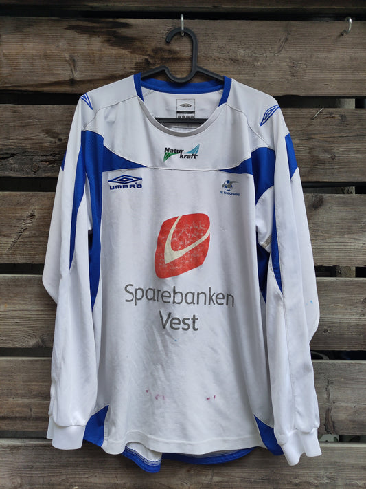 Haugesund kit (approx.) 2007 home v1