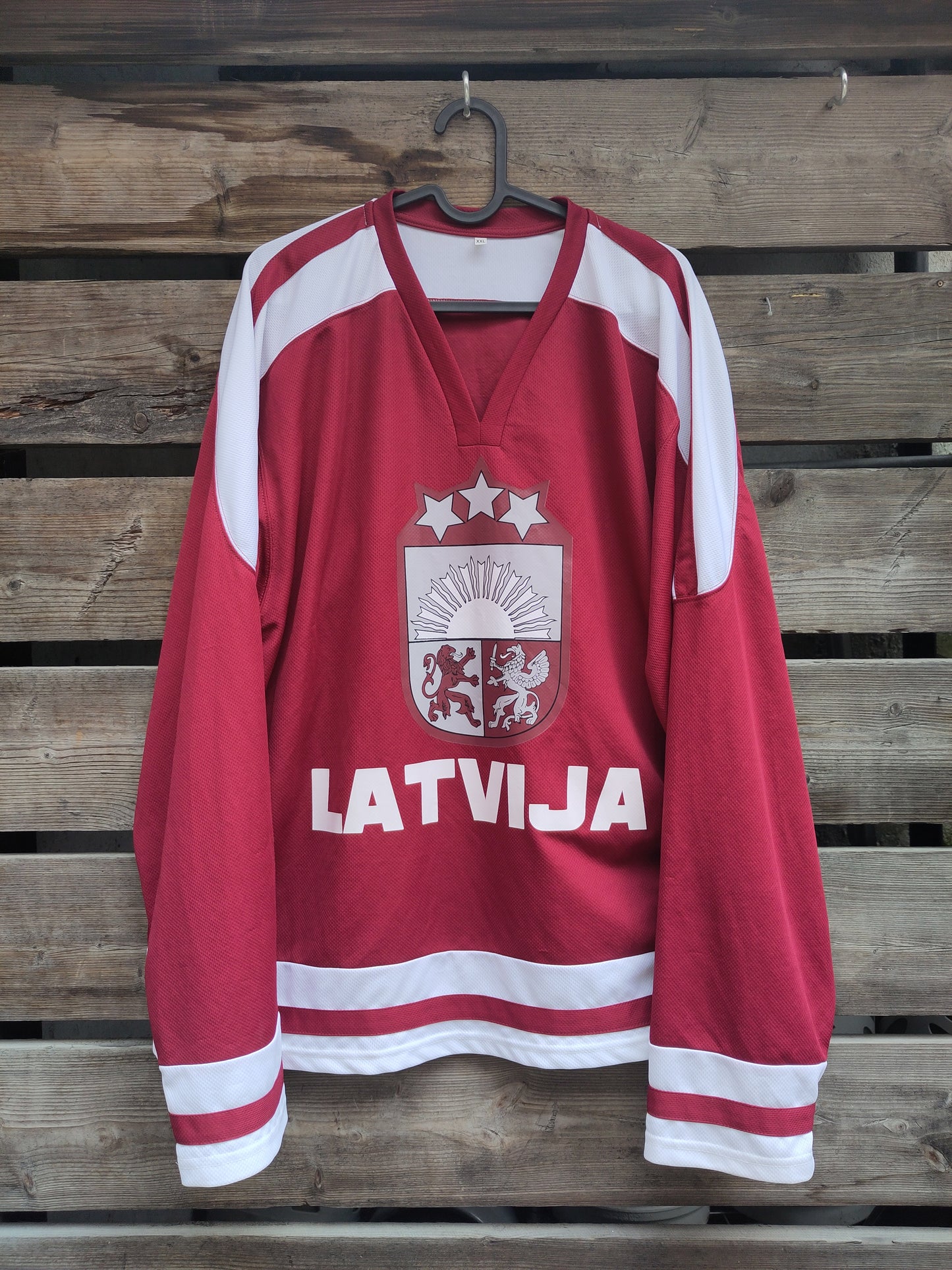 Latvia hockey drakt