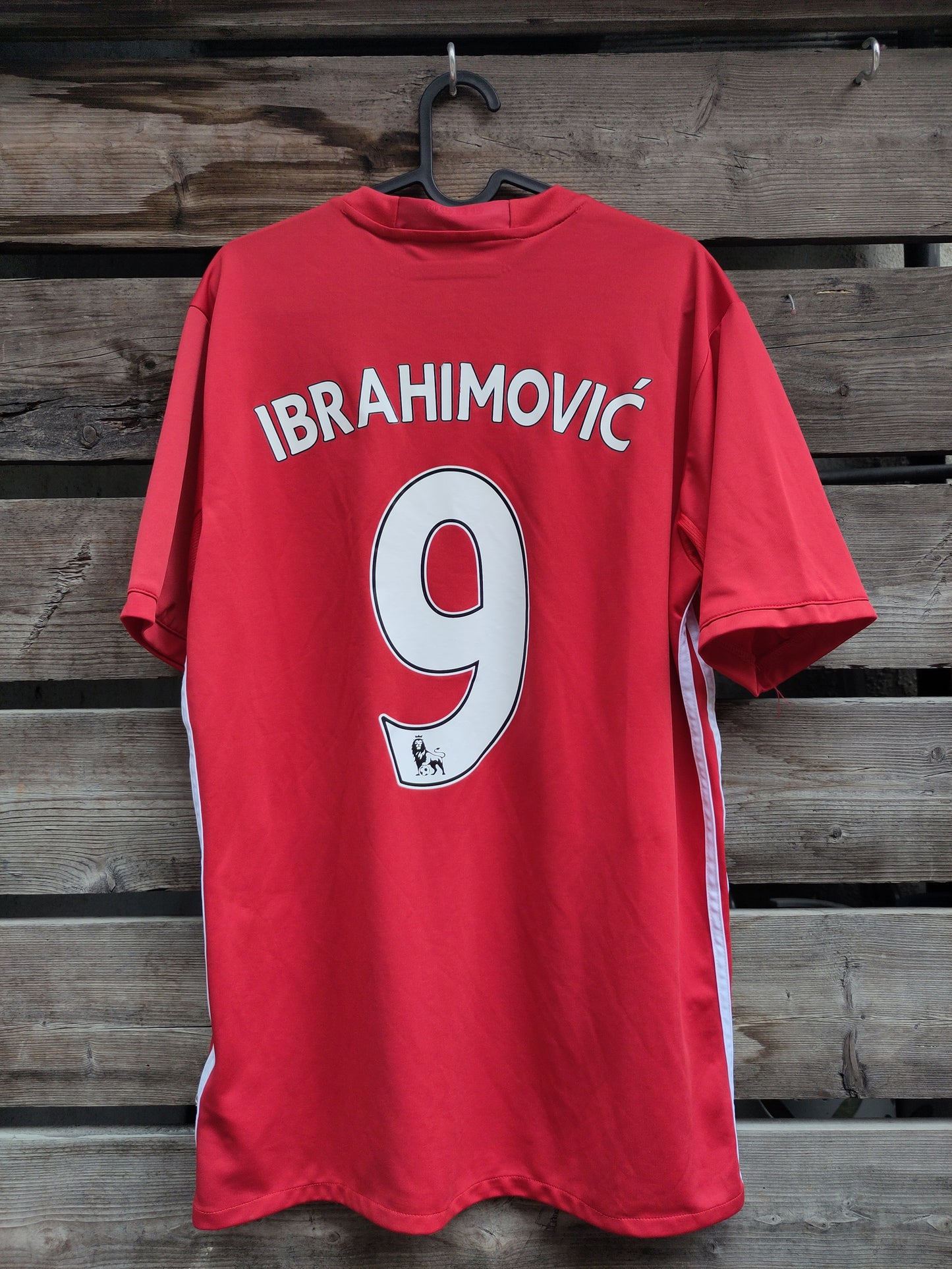 Zlatan Ibrahimovic to leave Manchester United in summer, says José Mourinho | Zlatan Ibrahimovic | The Guardian Zlatan Ibrahimovic to leave Manchester United in summer, says José Mourinho | Zlatan Ibrahimovic | The Guardian