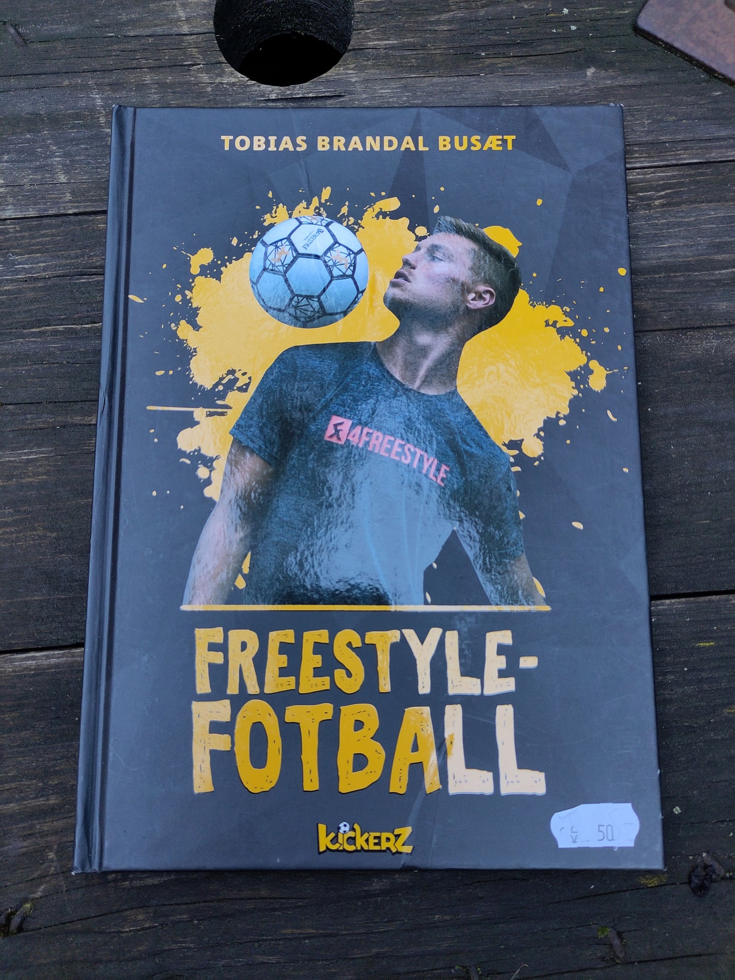 BOK: Freestylefotball (Tobias Brandal Busæt)