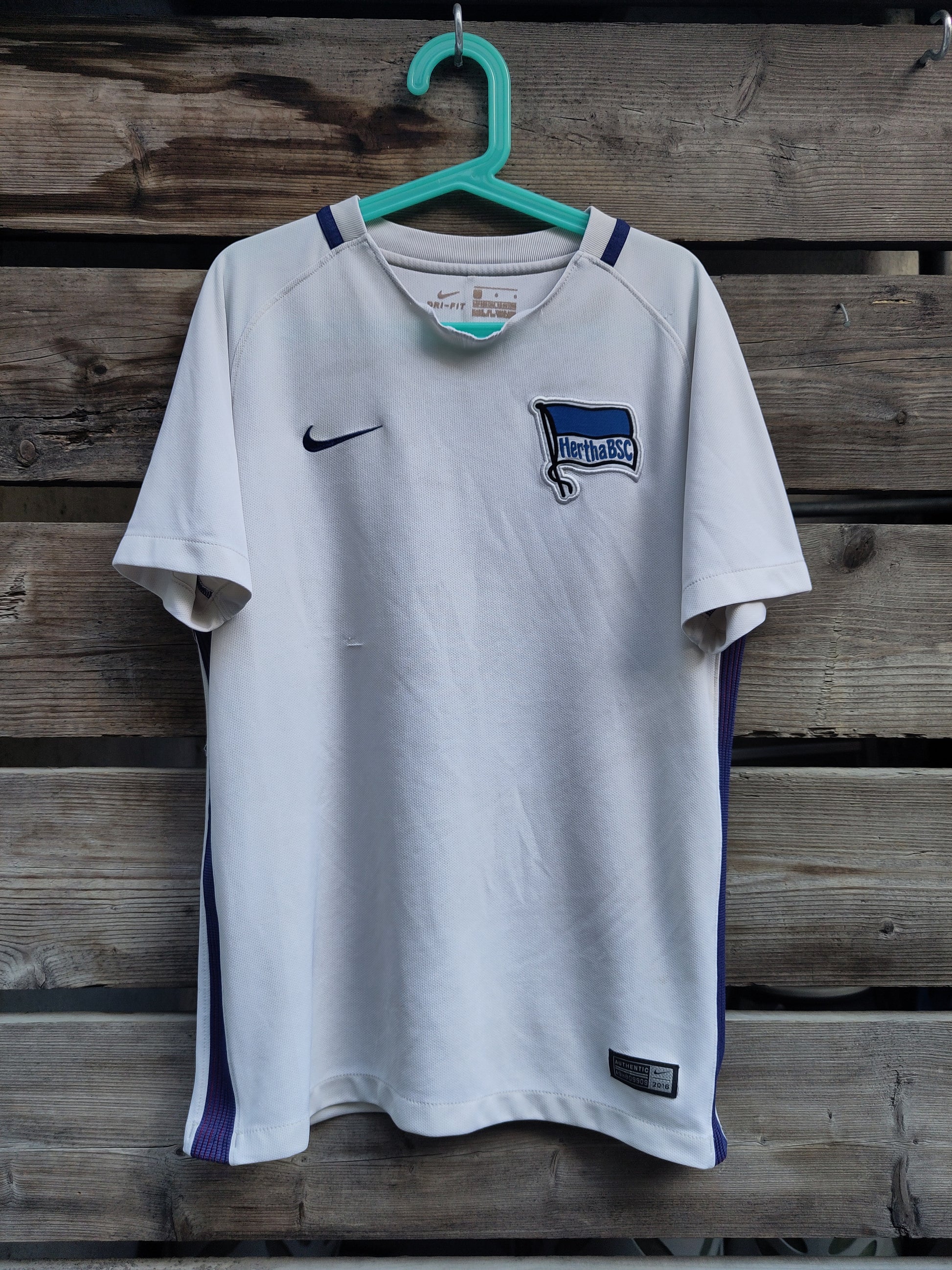 Hertha Berlin away shirt 2016-17 Kalou – Forza Hamar