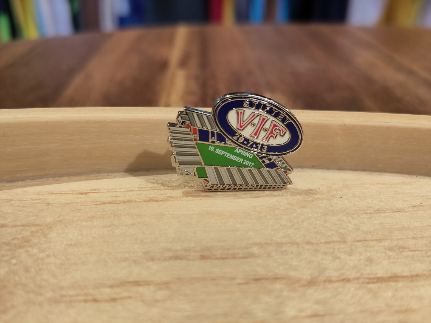 PINS: Diverse norske klubber