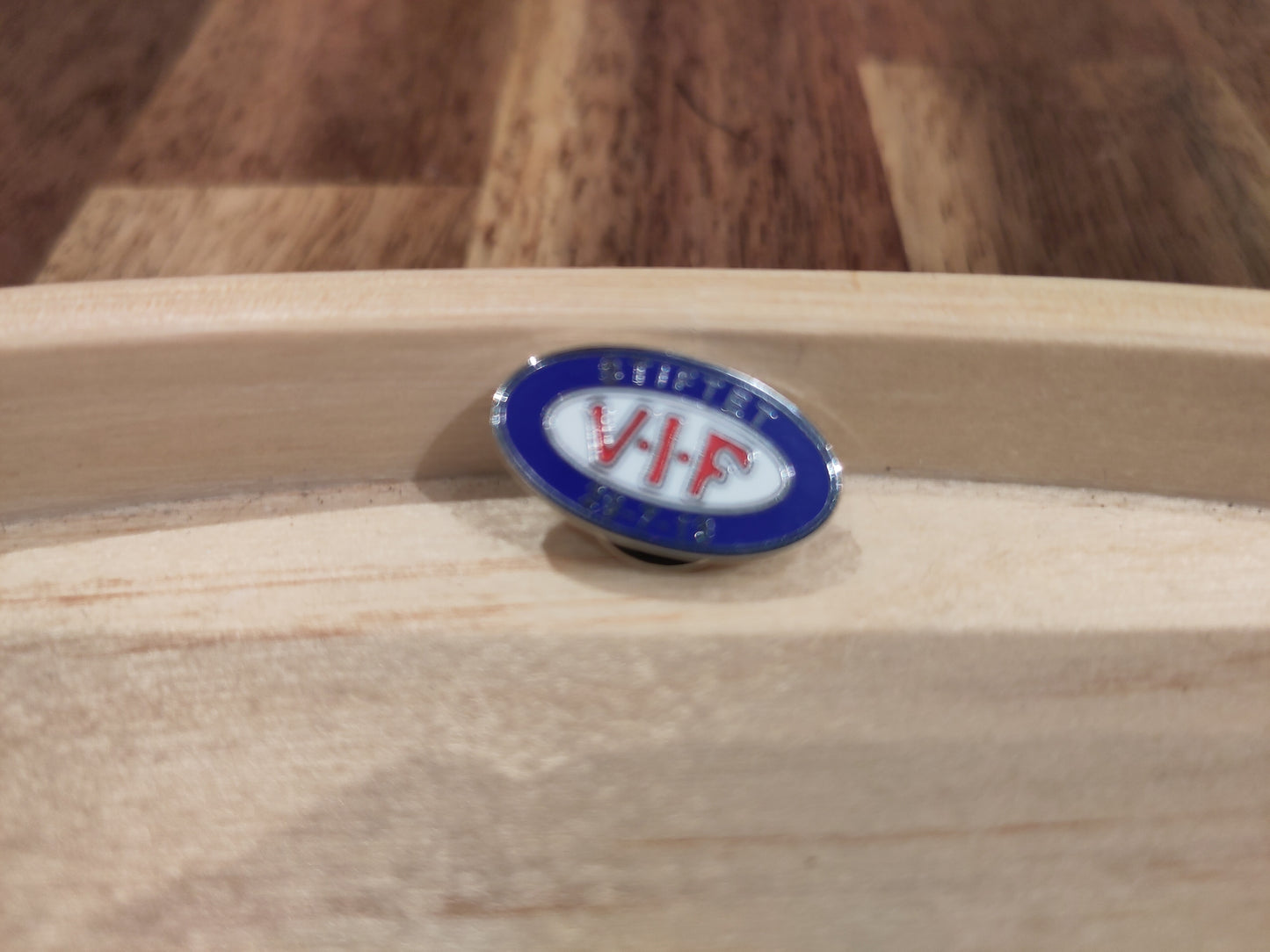 PINS: Diverse norske klubber