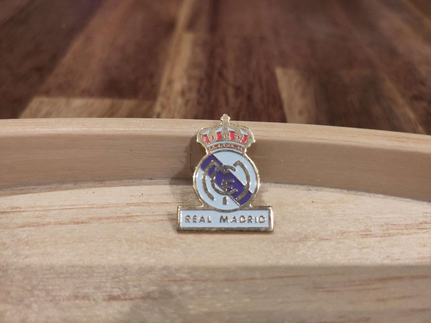 PINS: Diverse europeiske klubber