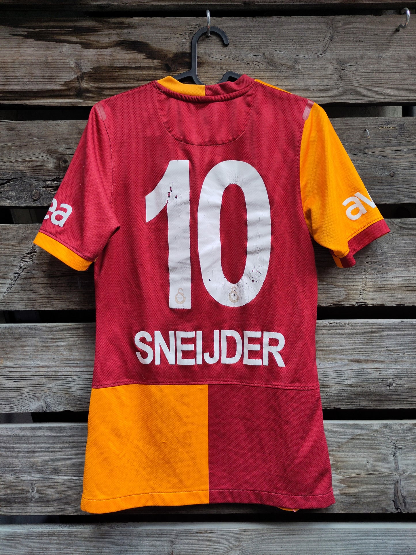 Galatasaray drakt 2013-14 hjemme Sneijder (player edition)