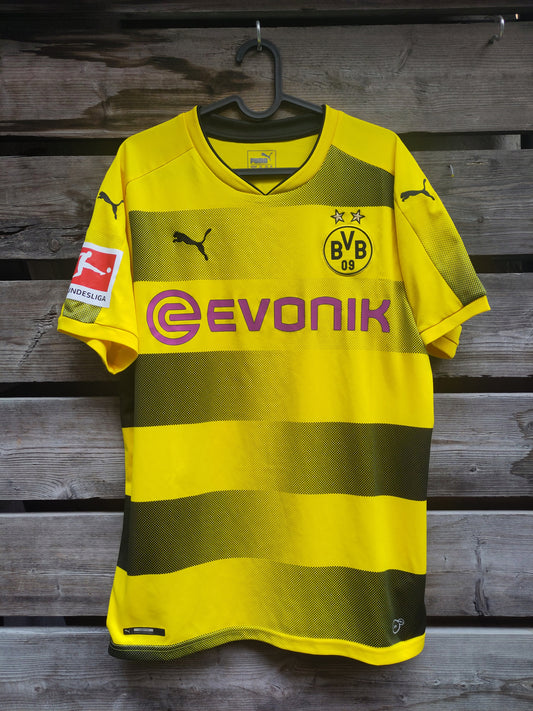 Borussia Dortmund home shirt 2017-18 Pulisic