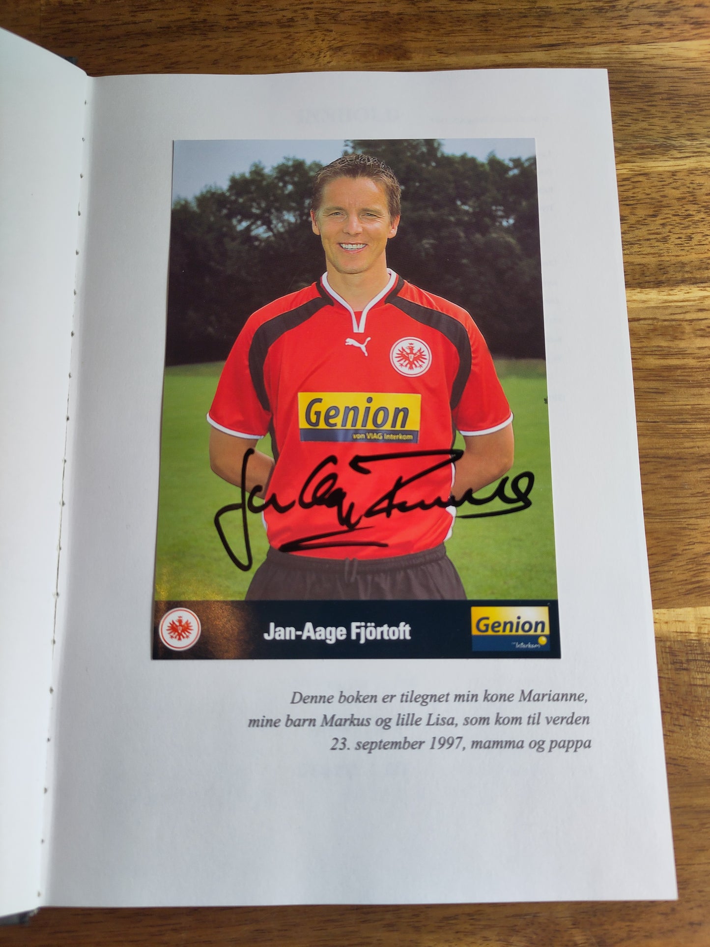 BOK: Elsket & Hatet (Jan Åge Fjørtoft) signert