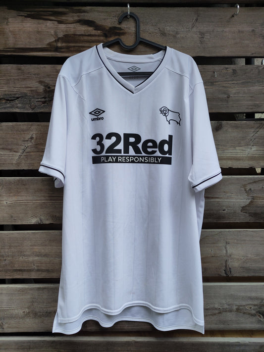 Derby drakt 2020-21 hjemme