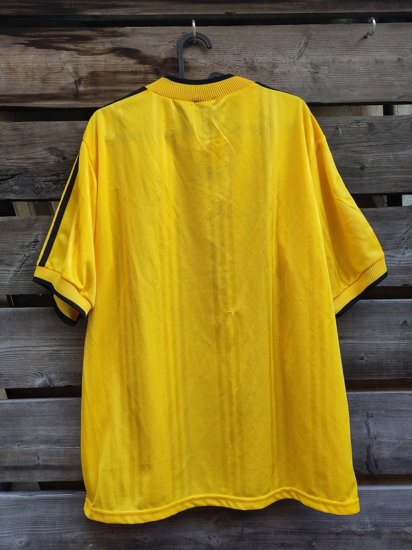 Moss drakt 2000 signert