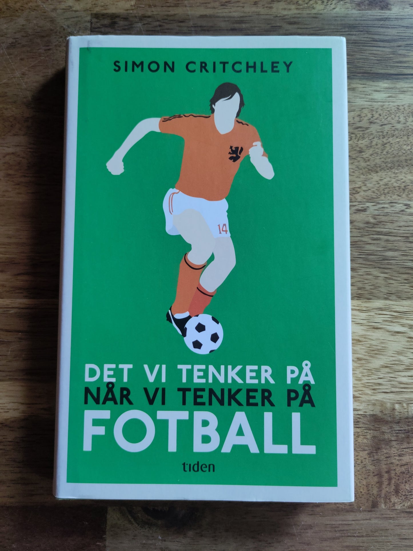 BOK: Det vi tenker på når vi tenker på fotball (Critchley)