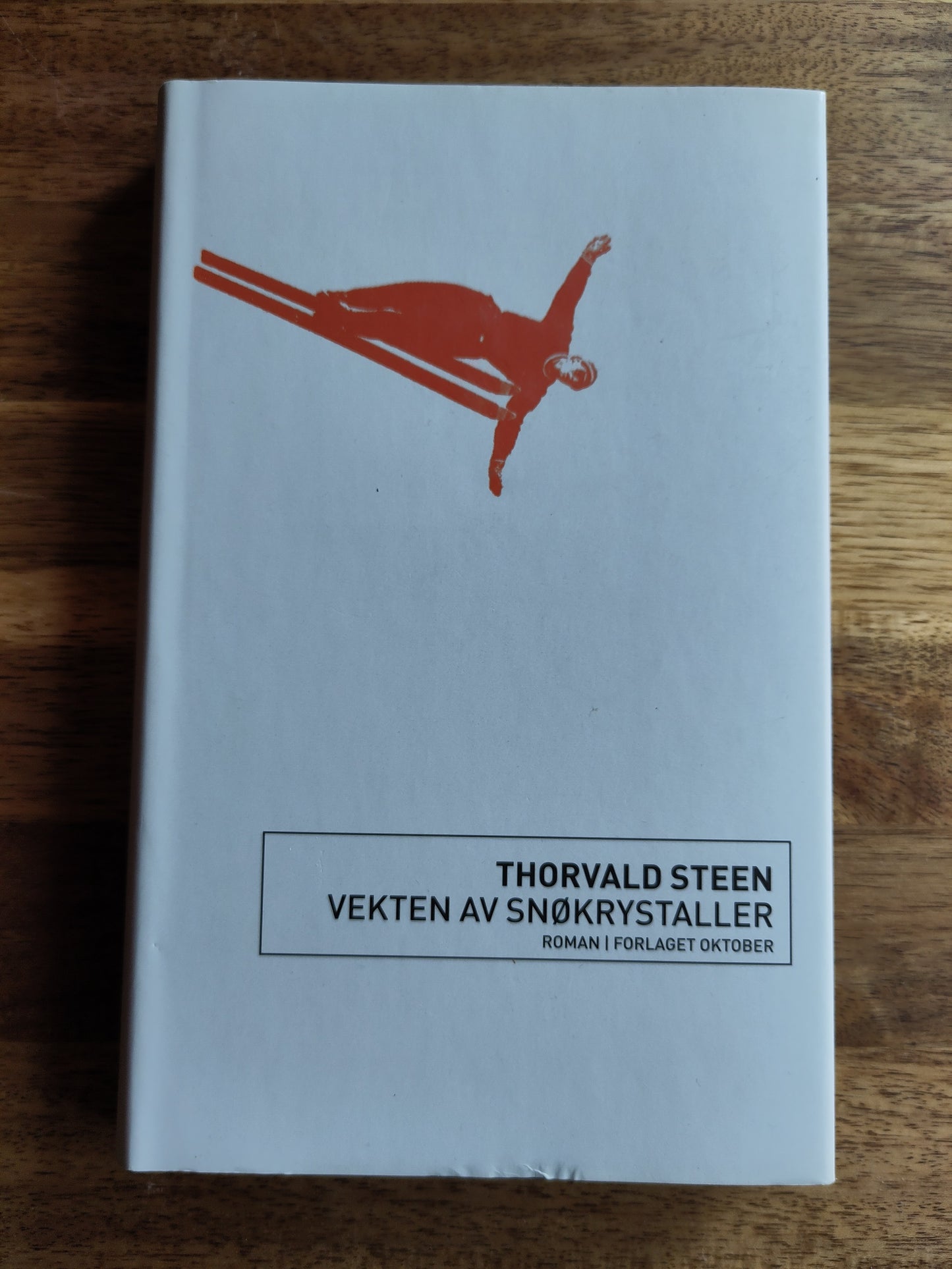 BOK: Vekten av snøkrystaller (Thorvald Steen)