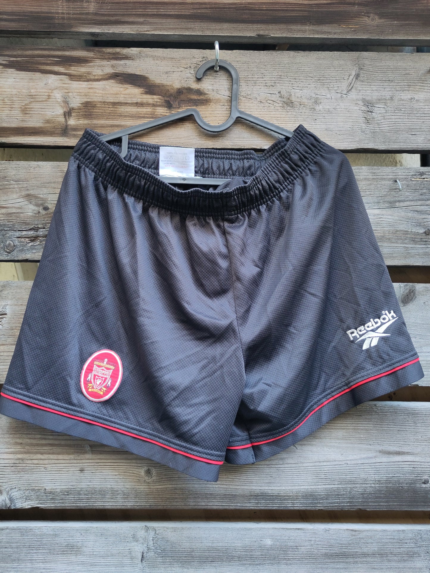 Liverpool shorts 1996-97 borte (uten snøring)