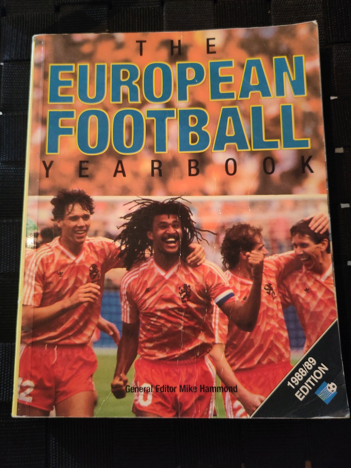 BOK: The European Football Yearbook 1988-89