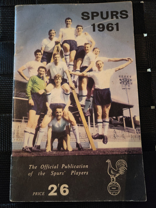 BOK: Tottenham Official Handbook (årganger fra 1961-1995)