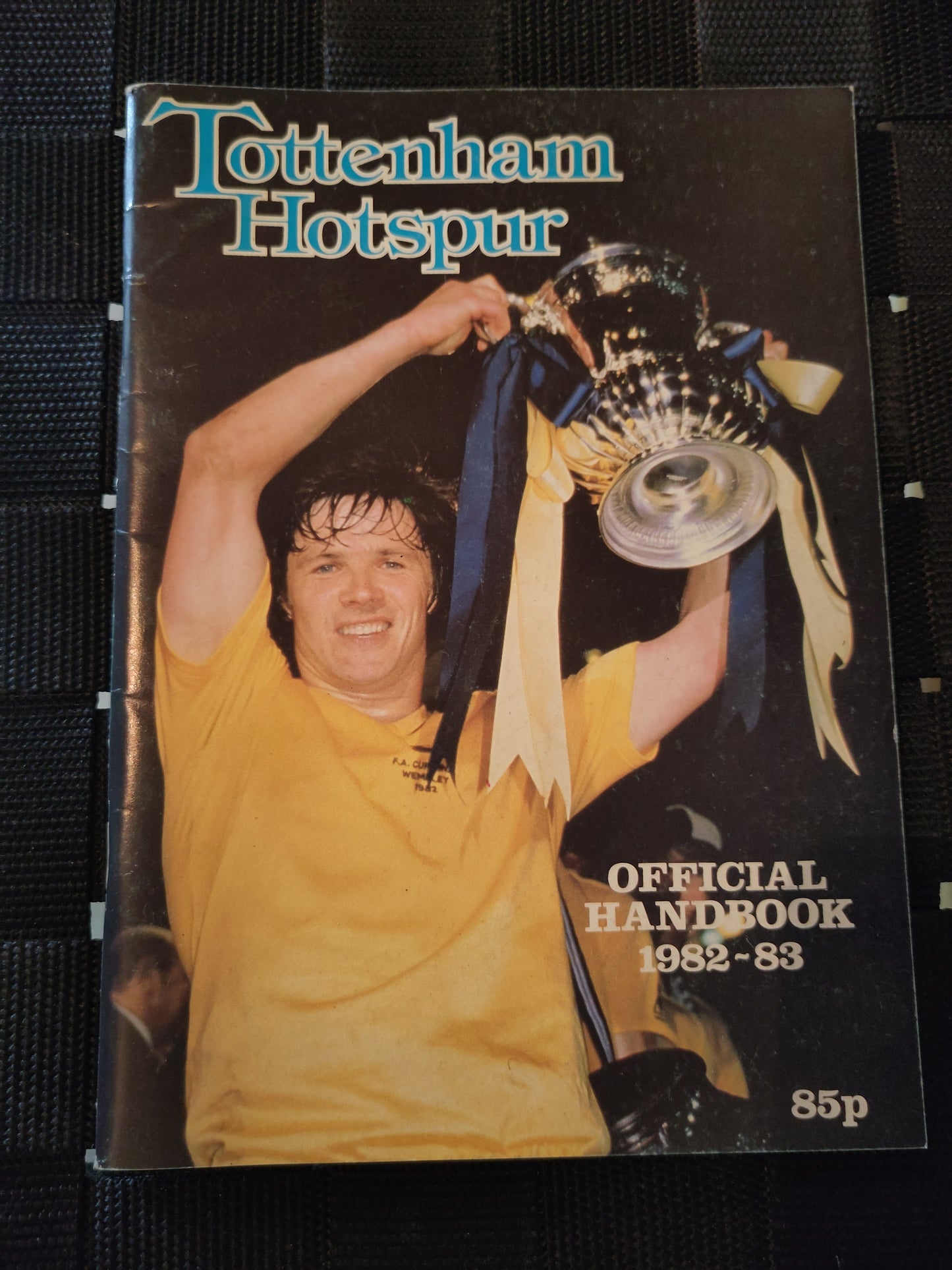 BOK: Tottenham Official Handbook (årganger fra 1961-1995)